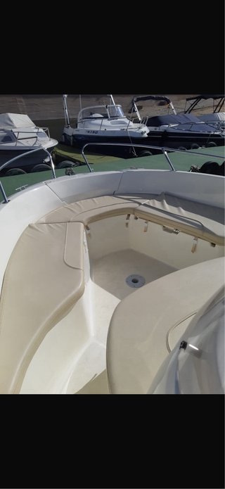 Barca Jeanneau Cap Camarat 635 Full Equip