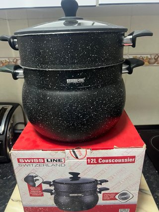Varios electrodomésticos de cocina
