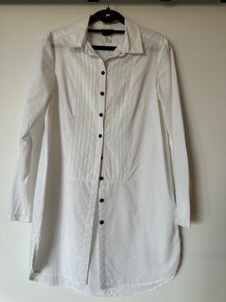Lote 6 prendas: vestidos, blusas y falda