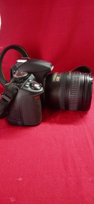 Nikon D3100 + Objetivos 50mm y 25mm + 3 Filtros