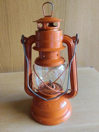 Candil de Petróleo Naranja Vintage