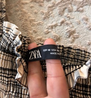 Blusa Zara cuadros escuadra manga abullonada