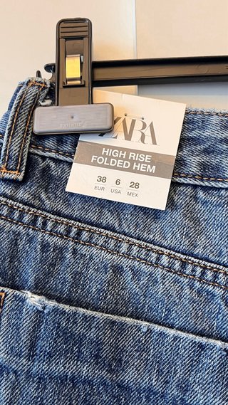 Vaqueros Zara High Rise
