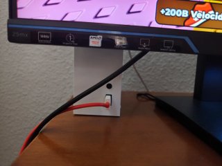 Monitor Negro con Luz Azul