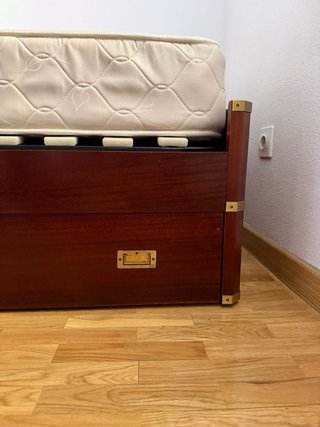 CAMA DE MADERA - REGALO DE COLCHÓN (80x1,90cm)