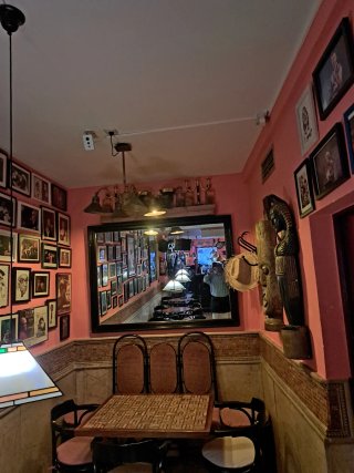 Mobiliario completo de bar