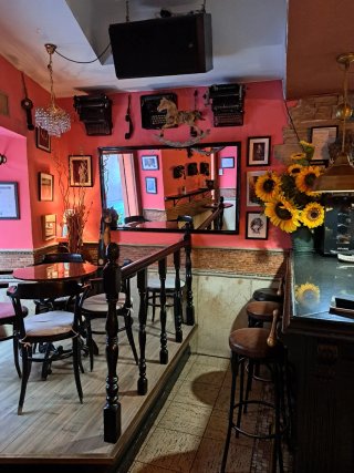Mobiliario completo de bar