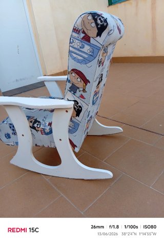 Sillón balancín infantil estampado
