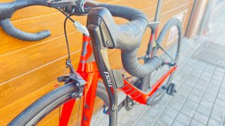 Bicicleta de carretera Scott Roja