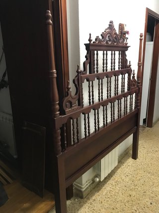 Cabecero de cama de madera