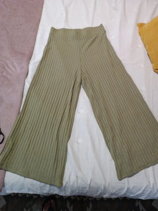 Pantalón campana verde talla L