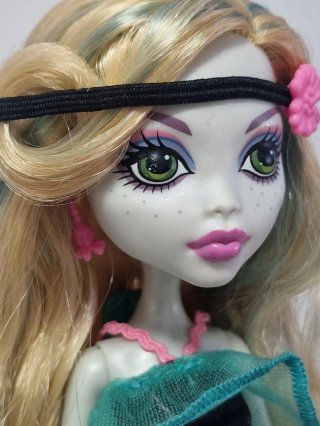 Muñeca Monster High Lagoona Blue Skull Shores
