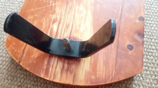 Jamonero de madera