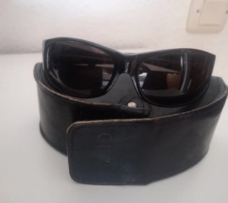 Gafas de sol Guess negras