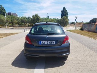 Peugeot 207 2010