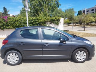 Peugeot 207 2010