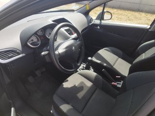 Peugeot 207 2010