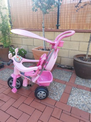 Triciclo para niña rosa