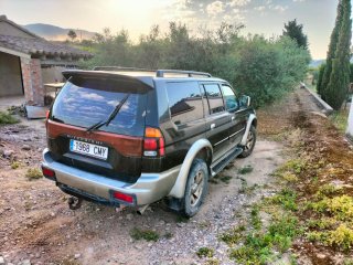 Mitsubishi Montero 2003