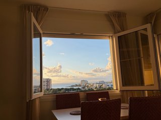 Apartamento con piscina a un paso de la playa!