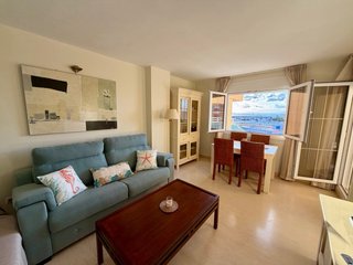 Apartamento con piscina a un paso de la playa!