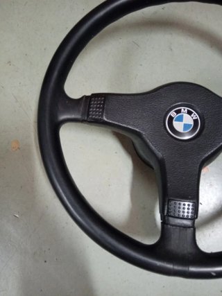 Volante BMW E30