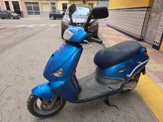 Aprilia Gulliver Azul Scooter