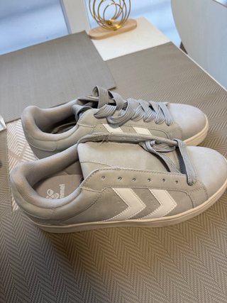 Zapatillas Hummel grises talla 44