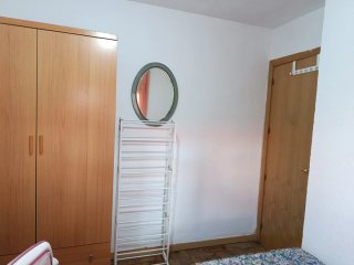Se alquila el habitación