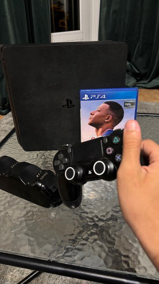 PS4 Slim 500GB Negra