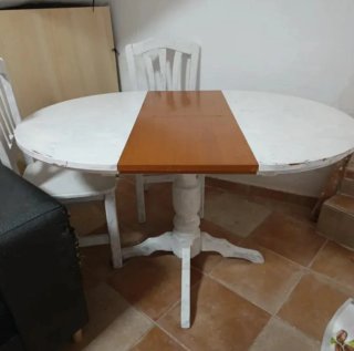 Mesa redonda y 6 sillas