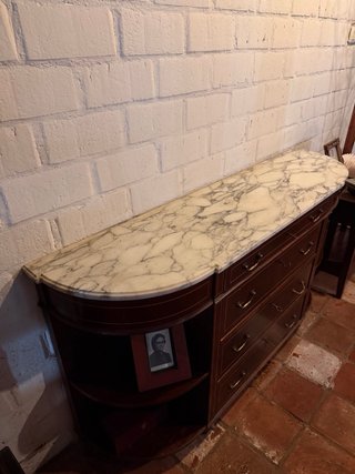 Muebles de madera noble hechos a mano