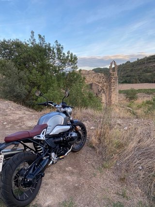 BMW nine T Scrambler 2021