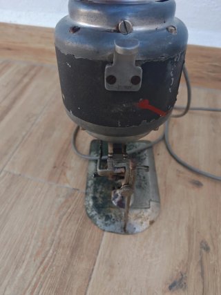 Máquina Cortar Tela Industrial Antigua