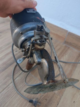 Máquina Cortar Tela Industrial Antigua