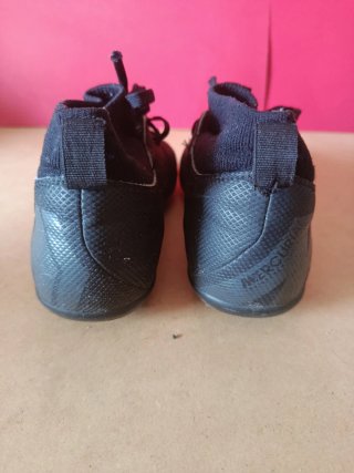 Botas de fútbol Nike Talla 35.5