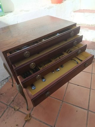 Cubertería Alpaca Plateada (180cubiertos) y Mueble