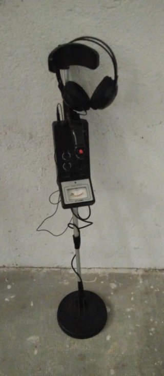 Detector de metales con auriculares