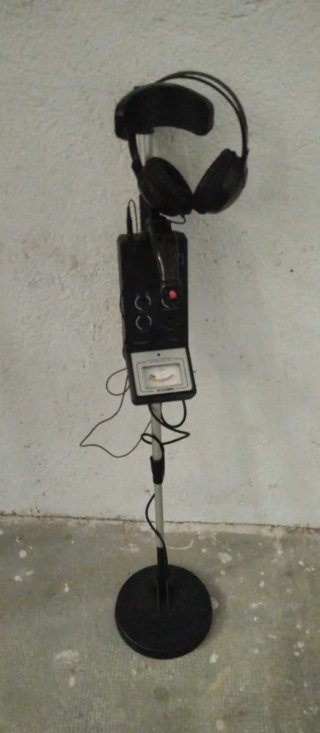 Detector de metales con auriculares