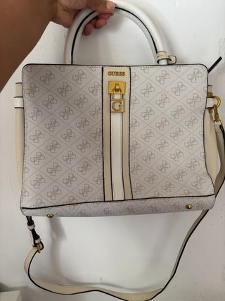 Bolso Guess Blanco y Dorado