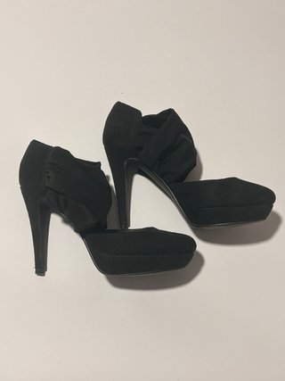 Zapatos de tacón negros