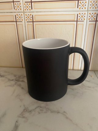 Taza negra cerámica