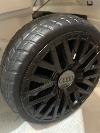 Coche eléctrico Audi R8 V10