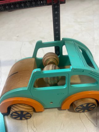 Coches de madera artesanales