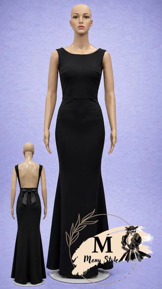 Vestido NUEVO, en color negro y talla Única.