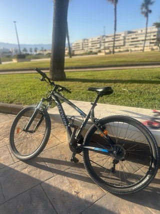 Bicicleta de montaña B'Twin