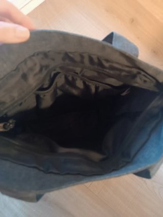 Bolso Eastpak gris