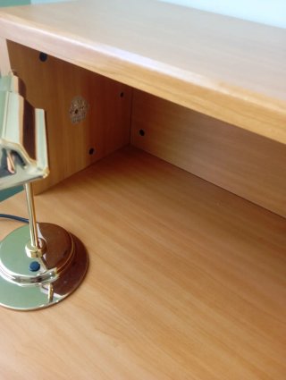 Mesa escritorio/recepción madera