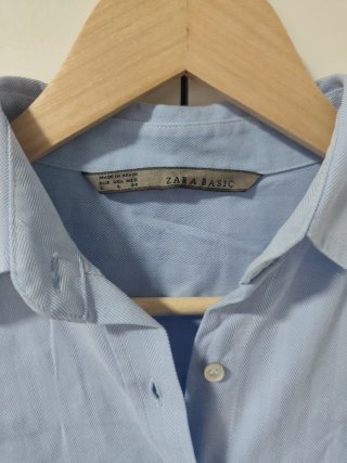 Camisa Zara azul claro mujer