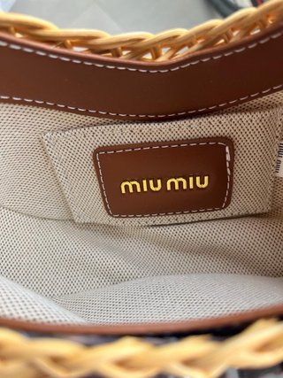 Capazo Miu Miu Beige